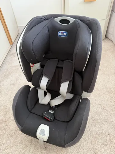 Cadeirinha de carro Chico com isofix