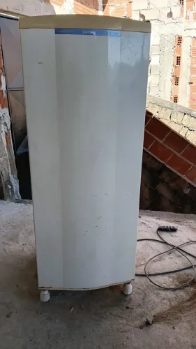 Vendo Geladeira com entrega grátis