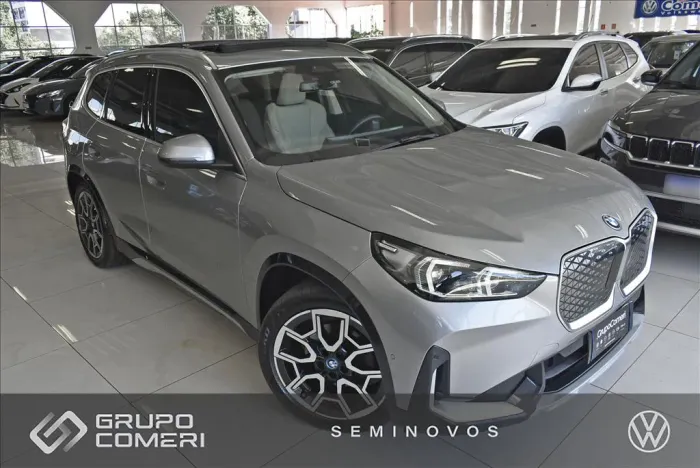 BMW IX1 Edrive20 X-line Aut. (elétrico) 2025