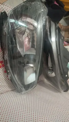 Vendo par de faróis