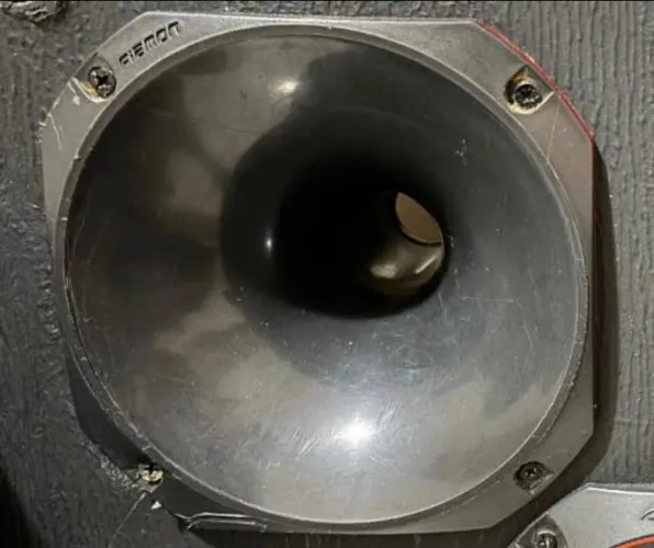 Boca Fiamon Curta Corneta Som Automotivo