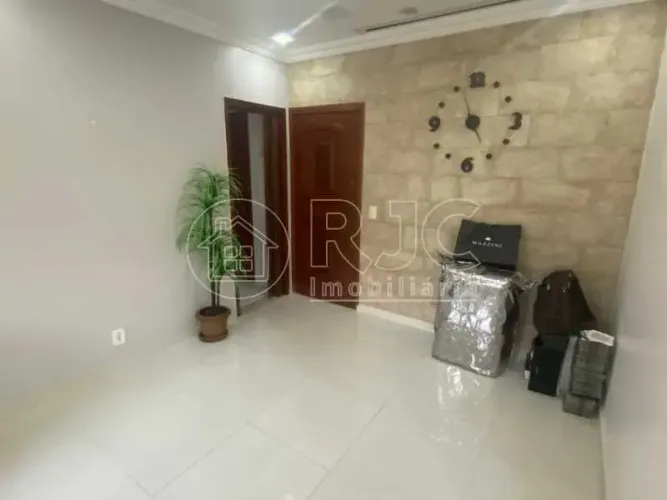 Imóvel para venda possui 78 metros quadrados com 2 quartos em Tijuca - Rio de Janeiro - RJ