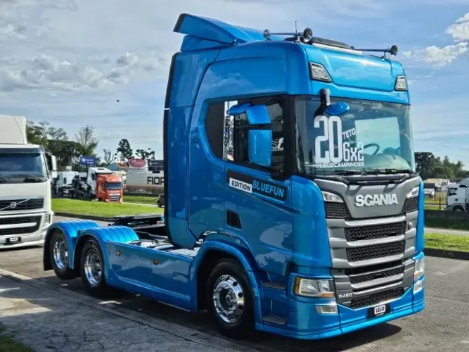 Scania R450 6x2 Ano 2020 Edição especial Blue Fan Carenagem Rodas de alumínio externas