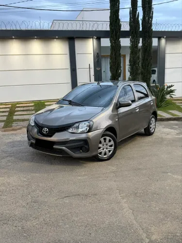 Toyota Etios X 1.3 Flex 16V 5P Mec. 2020