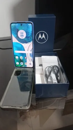 Smartphone Motorola G52 - 4RAM 128GB (Com fone, caixa e carrregador)