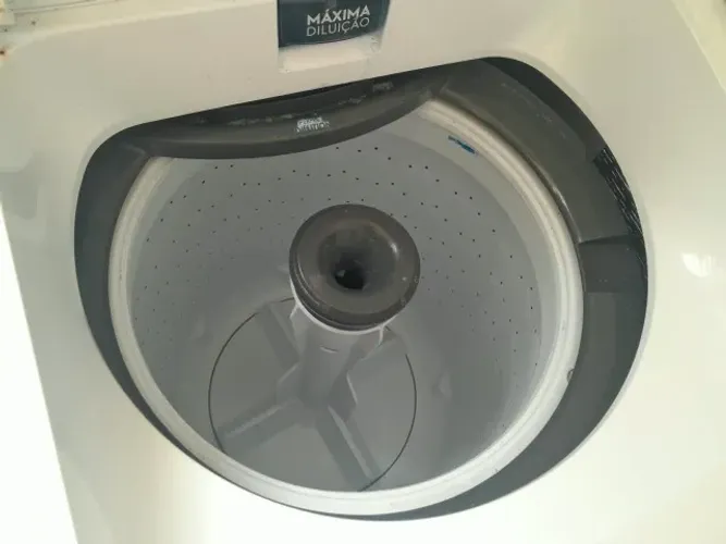 Maquina de lavar roupa 9 Quilos 5 meses de uso