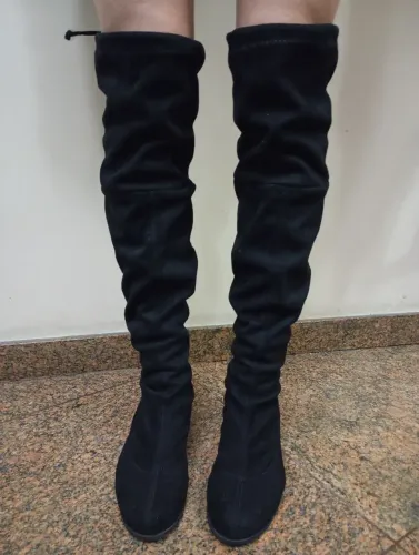 Bota longa de camurça número 36