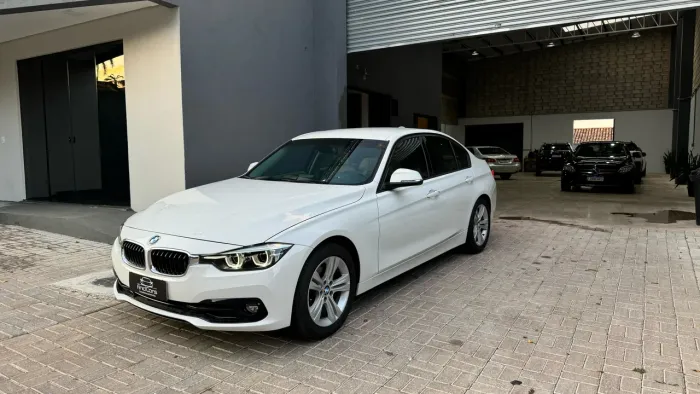 BMW 320I A Modern/sport TB 2.0/a.flex 16V 4P 2018
