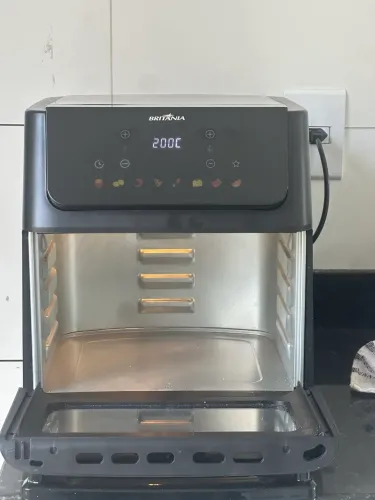 Air Fryer Oven Britânia 11 Litros - Forno e Fritadeira