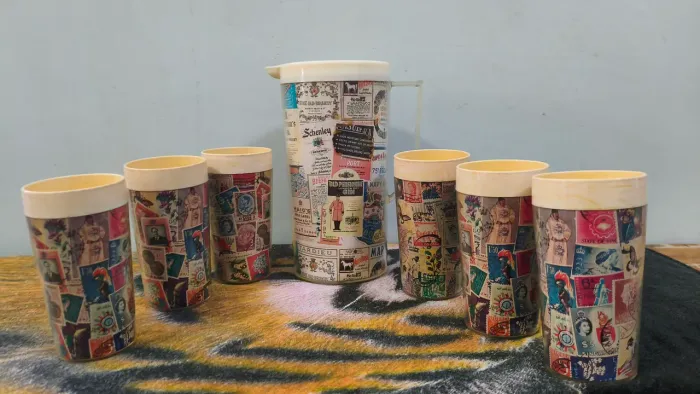 Antiguidade Conjunto de copos e Jarra