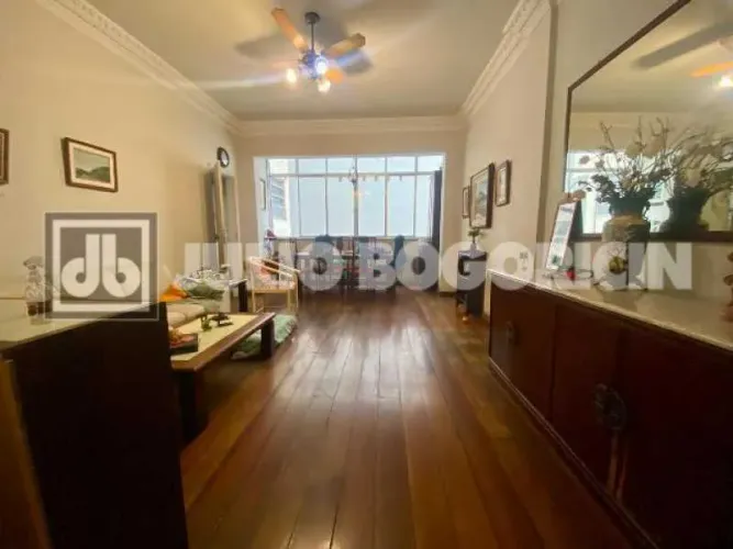 Apartamento : / Residencial / Copacabana