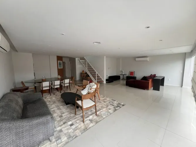 Cobertura para locação no recreio com 3 suites.