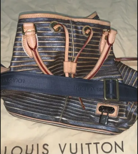Bolsa original, Louis Vuitton.