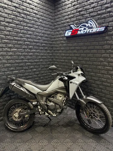 Honda Sahara 300 ABS Flex 2025