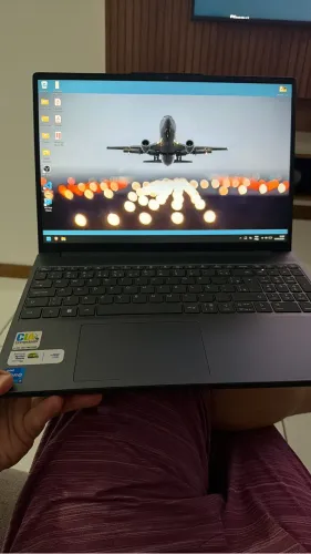 Notebook Lenovo I5 13ª Geração SSS 512gb 8gb RAM