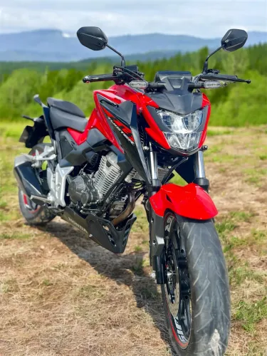 Cb Twuister 300f
