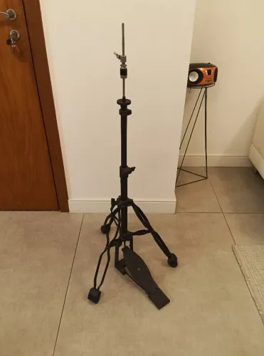 ## Máquina de chimbal para bateria RMV Hard Tech, top, completa, ótimas condições!!