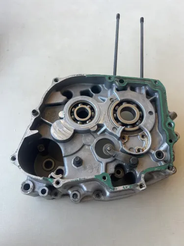 Carcaça Direita Do Motor Fym 250 08/10 Original 