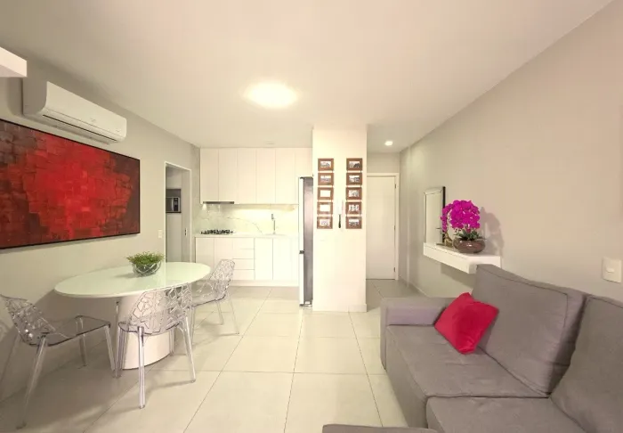 Apartamento de 84 m² com 3 quartos sendo 1 suíte na Agronômica