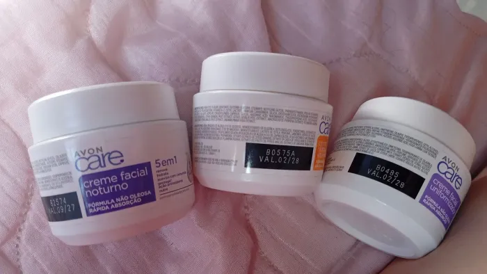 Creme facial Avon Care 5 em 1