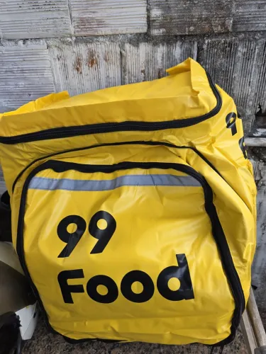 Vendo bag de lanche 99 food nova Nunca usada
