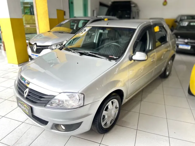 Renault Logan Expression Hi-flex 1.6 8V 4P 2013