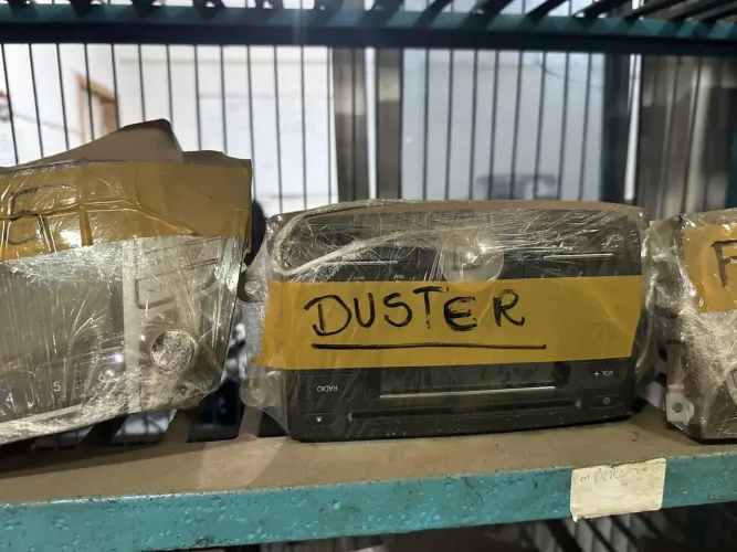 Vendo lote de multimídia sim original 32 sons