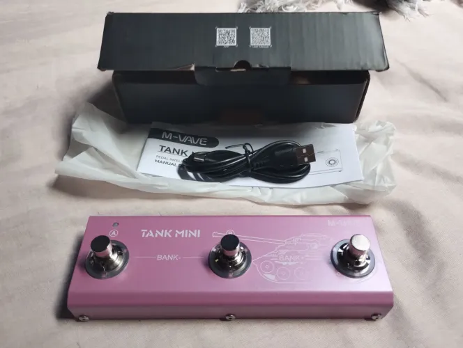 Pedaleira Multi efeitos para guitarra ou contrabaixo