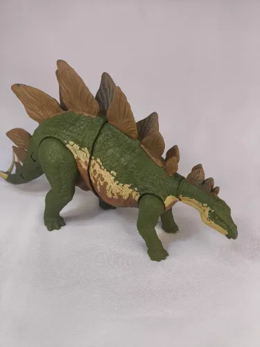 Estegossauro Jurassic world Mattel