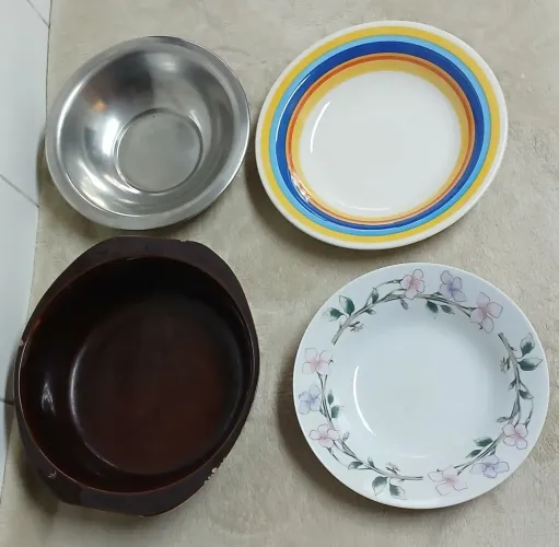 Kit com 2 Pratos e 2 Travessas Itens de Antiquário