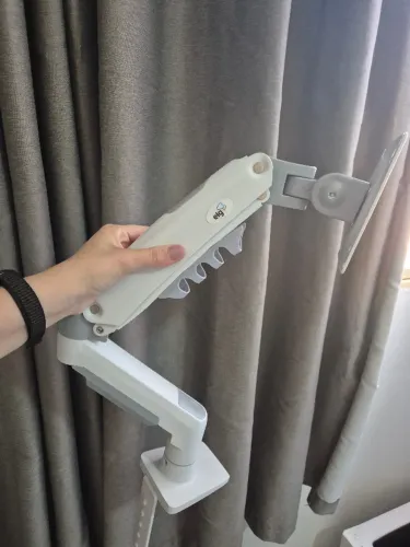 suporte articulado de mesa com pistão a gás para monitor elg f80w na cor branca