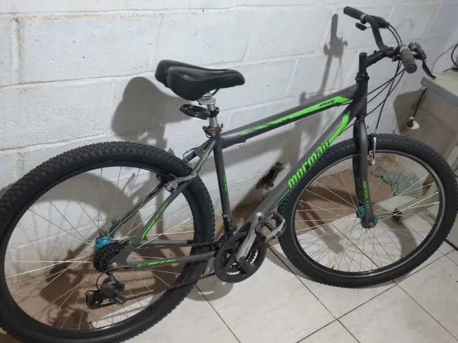 VENDO ARO-29 alumínio perfeita condições..