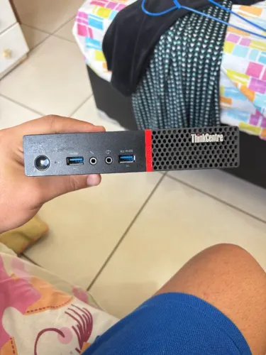 Mini PC Lenovo ThinkCentre M900 Tiny - Intel Core i5 - Compacto e Potente