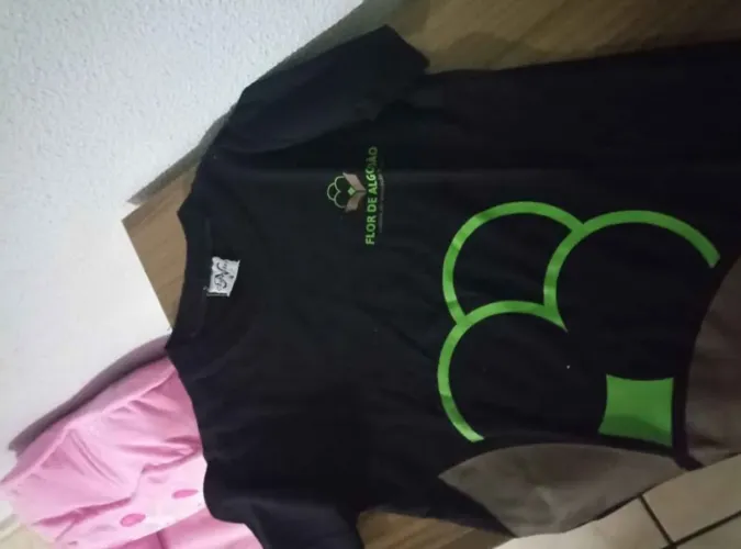 Uniforme escolar infantil