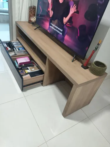 Rack de MDF com gavetão 
