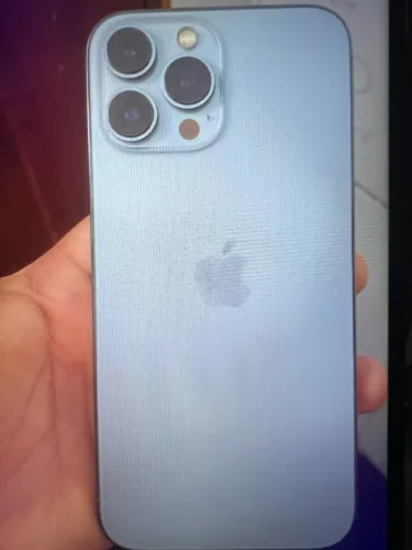 Vende-se iPhone 13 Pro Max 256 gigas azul