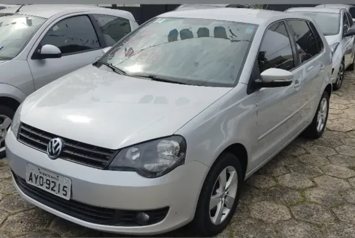 Volkswagen Polo 1.6 Mi/s.ouro 1.6 MI Tot.flex 8V 5P 2014