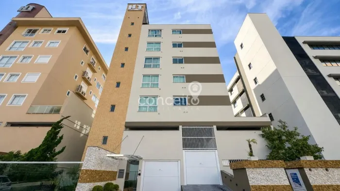 Apartamento Semimobiliado com 2 Suítes na Vila Nova!