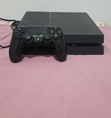 Vende-se Playstation 4