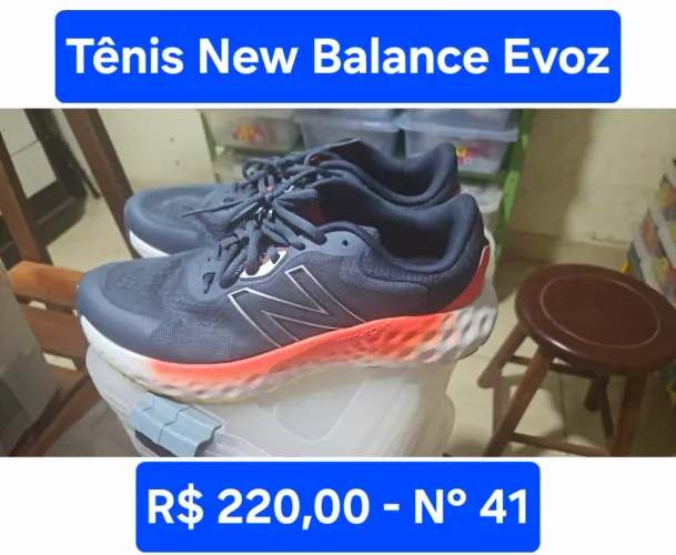 Tênis New Balance Evoz