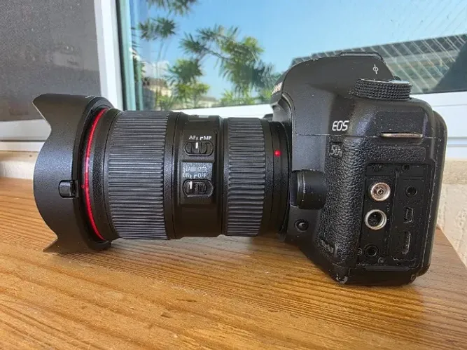 Canon EOS 5D Mark II + Lente Canon Serie L 16-35mm