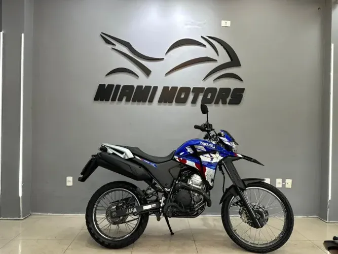 XTZ 250 LANDER Capitão América 2021 