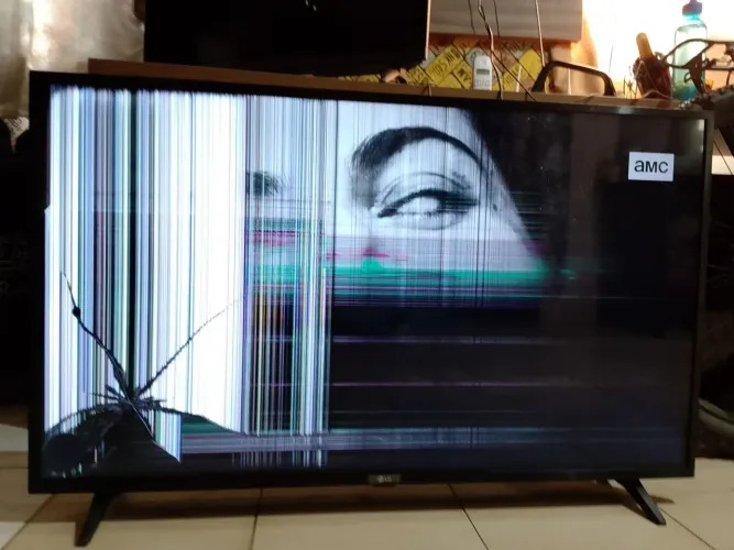 TV 43 LG PARA RETIRAR PEÇAS!