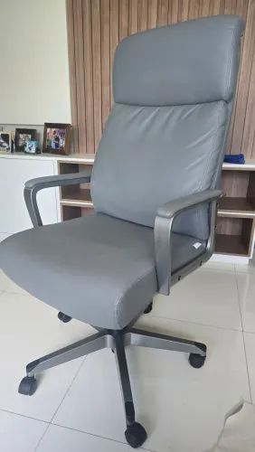 Lindas cadeiras Tok stok