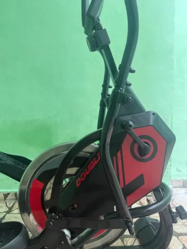 APARELHO ELÍPTICO UPFITNESS DOUBLE ACTION