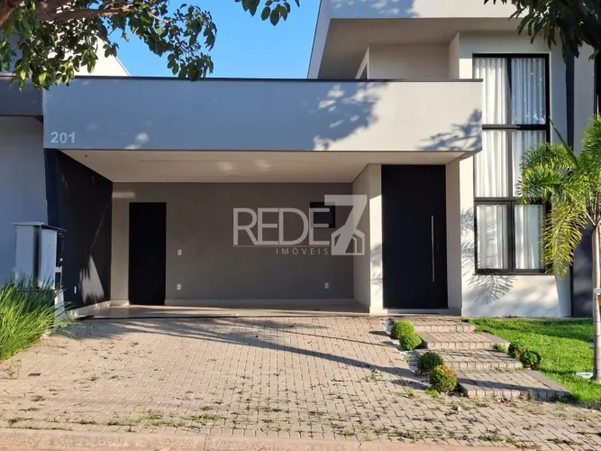 Casa à Venda no Condomínio Portinari - Paulínia