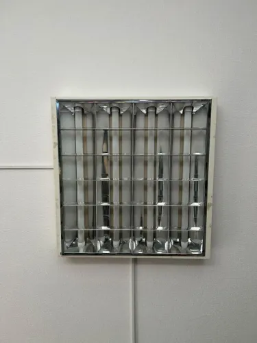 Luminária aletadas comerciais