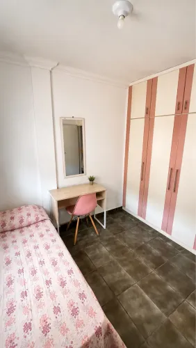 Aluguel de Quarto Feminino | próx a UFES