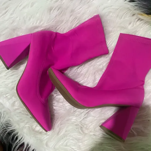 Bota Satinato rosa pink tamanho 39