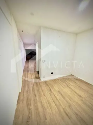 Ótima sala comercial com vaga, que será entregue reformada